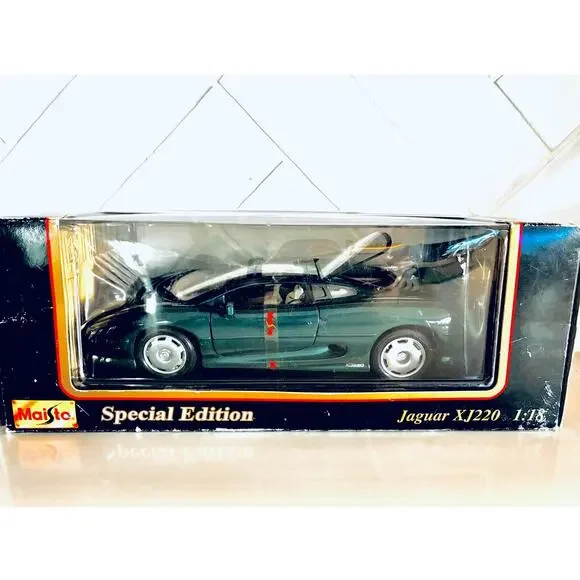 Maisto Jaguar XJ220 1992 Special Edition 1:18 Scale Diecast Model Car Green DAD