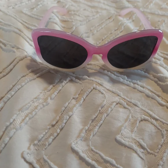 Pink Ombre Cat-Eye Sunglasses Two Tone Lightweight