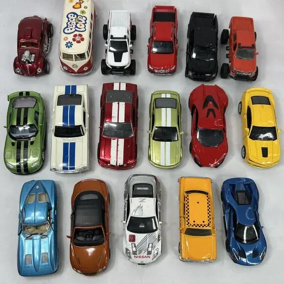 Kinsmart Jada Lot 1:32-1:48 VW Bettle Bus Fast & Furious Nissan Ford GT Mustang