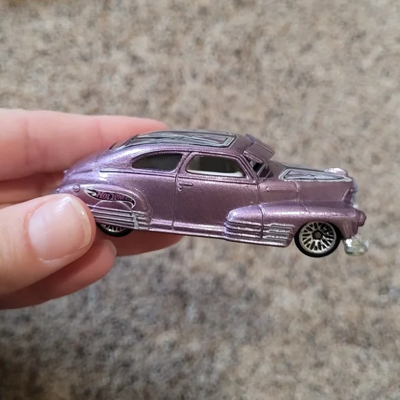 Hot wheels Vintage Purple '47 Chevy Car