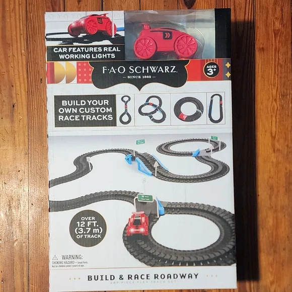 🎄🎁FAO Schwarz To The Build & Race Set with Red Car And 12 Feet Flex Track