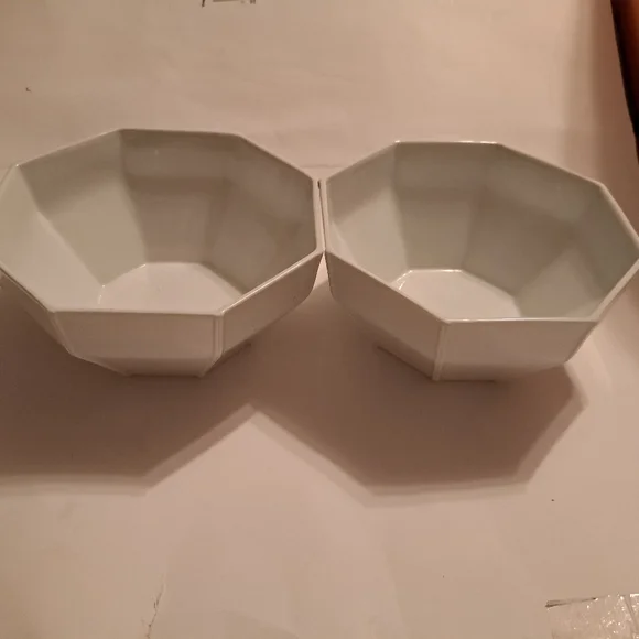 Z Gallerie Hexagon Shaped Bowls 2 Piece