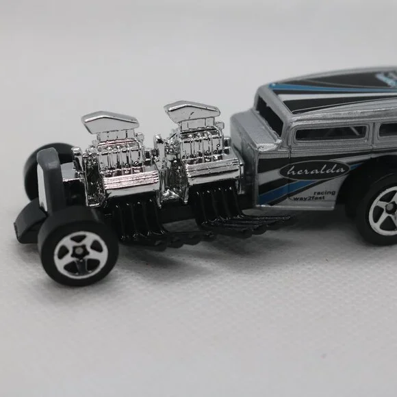 Hot Wheels 1995 Heraldo dragster no blister pack or card diecast