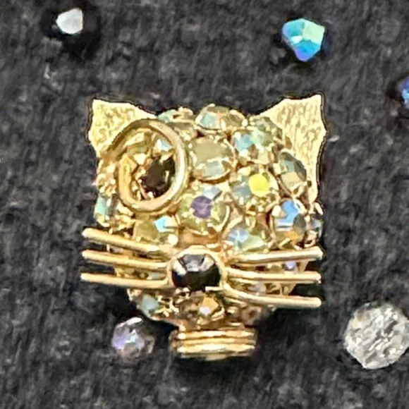 Joseph Warner Cat Head AB Rhinestones vintage brooch w/gold whiskers & ears 7/8”