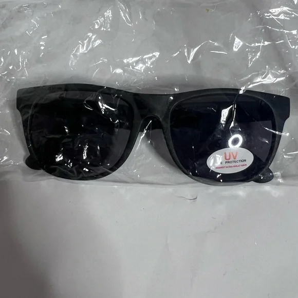 NWOT | Monat Childerns Glasses