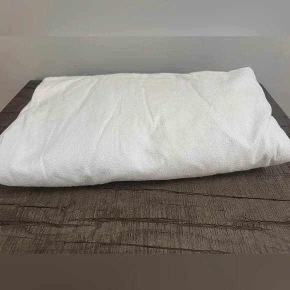 Luxurious White Flannel Fitted Sheet Size King
