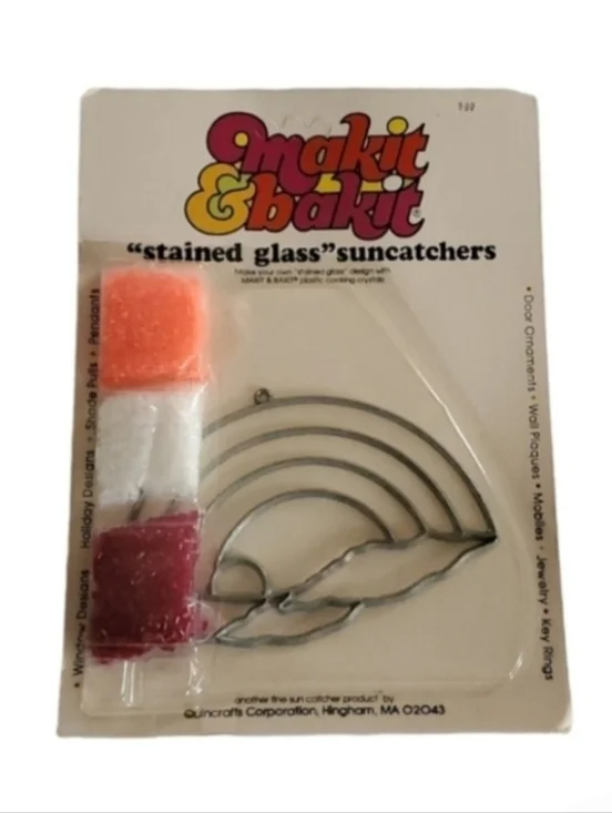 Makeit & Bakeit Stained Glass Suncatcher Rainbow Craft Kit Vintage