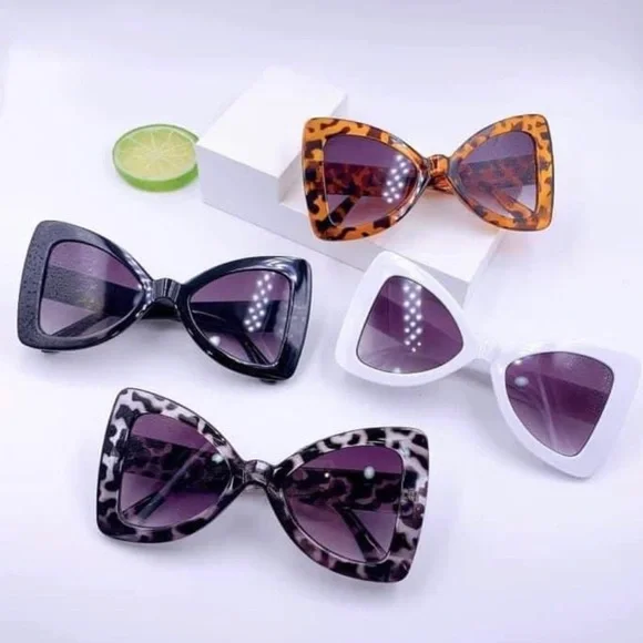 Girls Sunglasses w/Pearl Decorations
