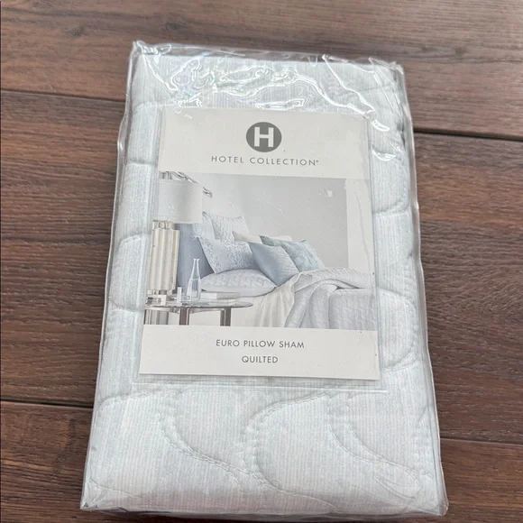 Hotel Collection Quilted Euro Pillow Sham Cover Blue set of 2 zipper closure.