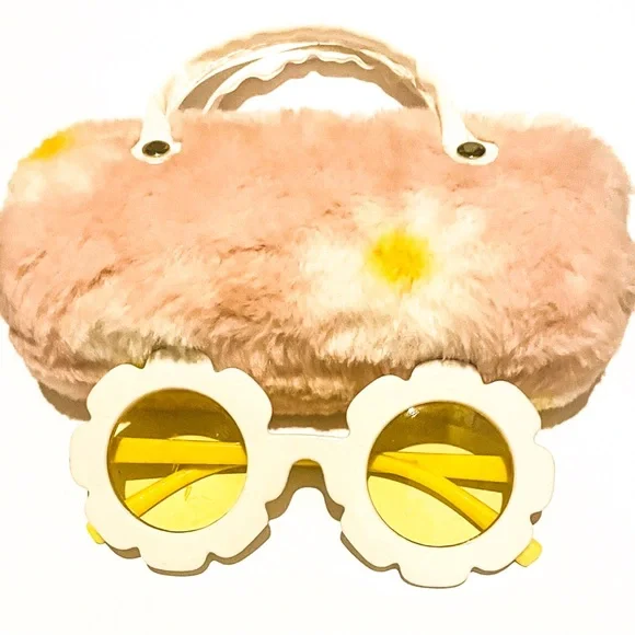 Girls Flip Furry Sunglasses Case With Matching Sunglasses
