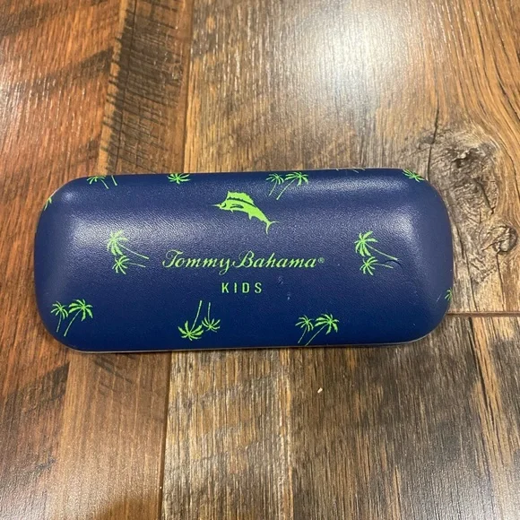 Tommy Bahama Kids Navy and Lime Glasses Case