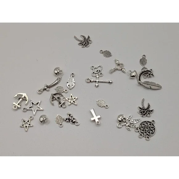 Unbranded Jewelry Charms Unisex OS Silver Excellent Assorted Mystical Lot 20pc