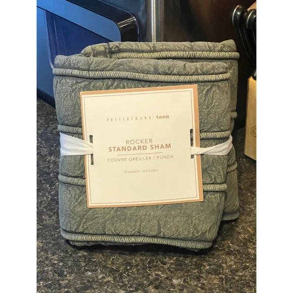 NEW POTTERY BARN Teen ROCKER STANDARD SHAM Olive Green