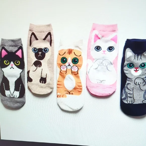 Cute Cat Patterned Ankle Socks - Multicolor