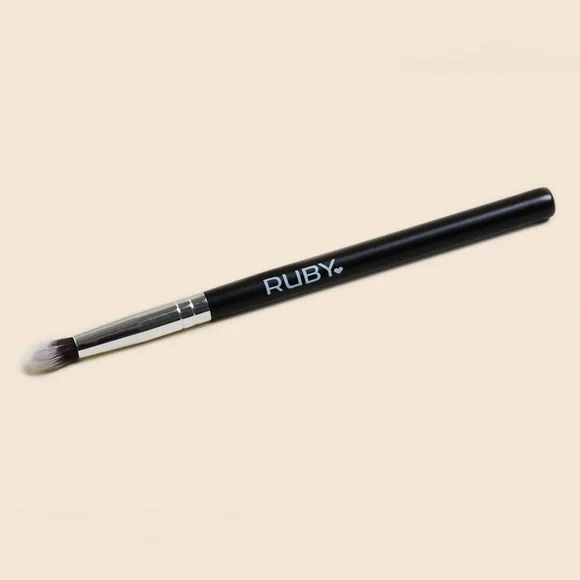 Eyeshadow Blending Brush