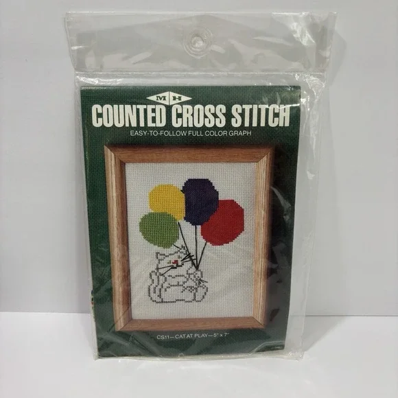 1982 MH Yarns Counted Cross-stitch kit -CS11-Cat At Play 5
