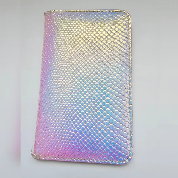 Forever 21 Holographic Mermaid Scale Iridescent Bifold Credit Card Holder.wallet