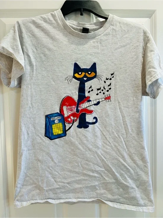 💝Gildan Gray Pete the Cat Graphic Tee -