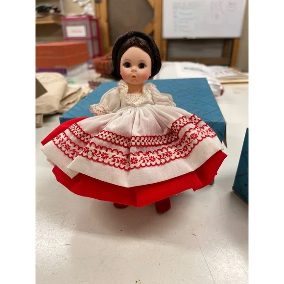 Madame Alexander 8