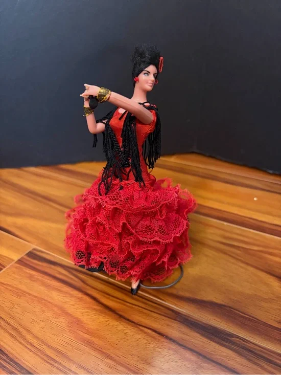 Vintage Marin Chiclana Spanish Flamenco Dancer Doll 7