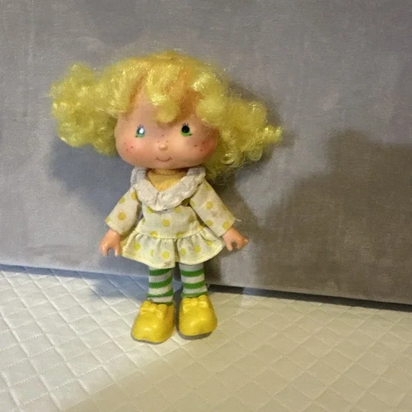Strawberry Shortcake VINTAGE 1980's LEMON MERINGUE Doll‎ Outfit - Missing Hat