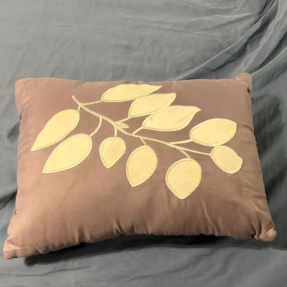 Mauve Pillow with Leaf Design 14/10 one stain. Loose string