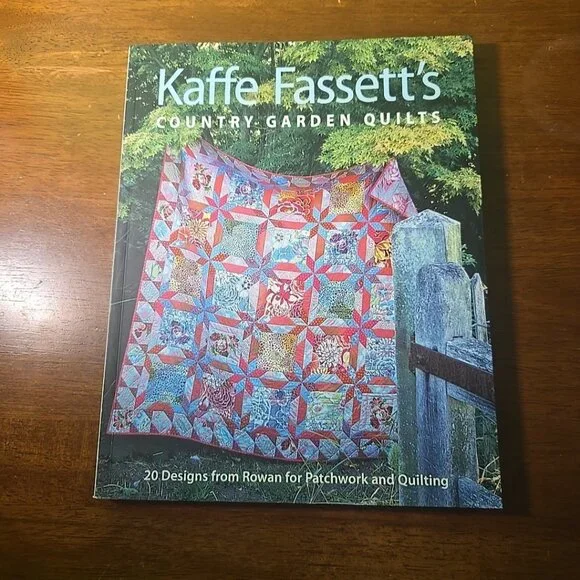 Kaffe Fassett's Country Garden Quilts : 20 Designs from Rowan for Patchwork