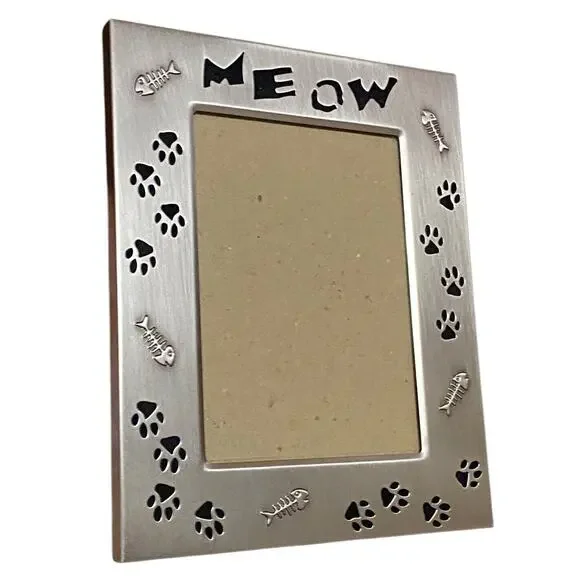Vtg Cat Photo Picture Frame Brushed Silver Metal Meow Paw Print Fish Bones Pet