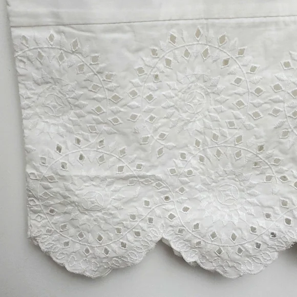 Southern Living Medallion Eyelet Pillowcase Sham King Size in White