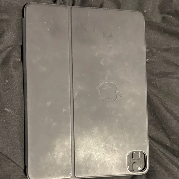 Apple ipad 11 inch keyboard case
