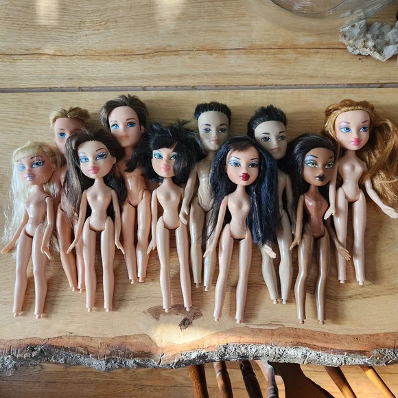 Lot of 10 Nude Bratz Dolls No Feet 4 Boys 6 Girls 10