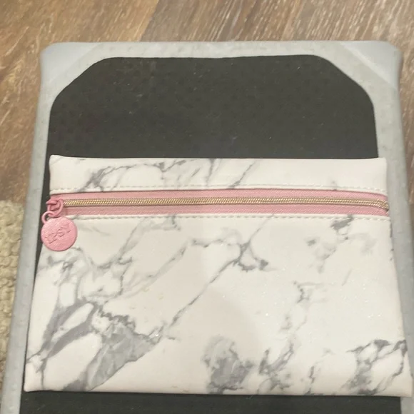 IPSY make up bag, lite pink and gray.