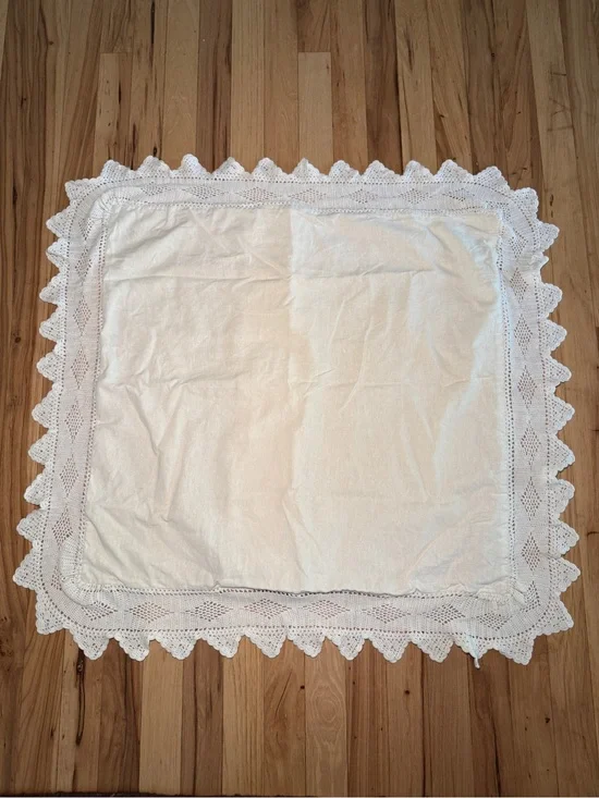 Ralph Lauren Cotton-Blend Euro Crochet Trim Pillow Sham (1)