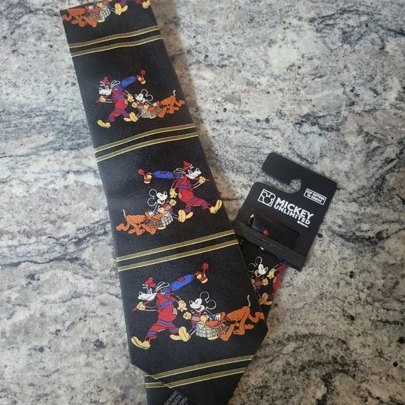 Disney Mickey Unlimited Necktie Mickey Mouse Goofy Men's Novelty Neck‎ Tie NEW