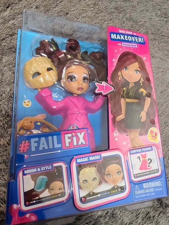 FailFix - Loves.Glam Total Makeover Doll Pack - 8.5