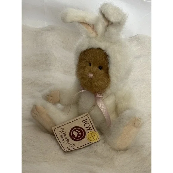 The Boyds Collection – Watson Master of‎ Disguise Bunny EUC