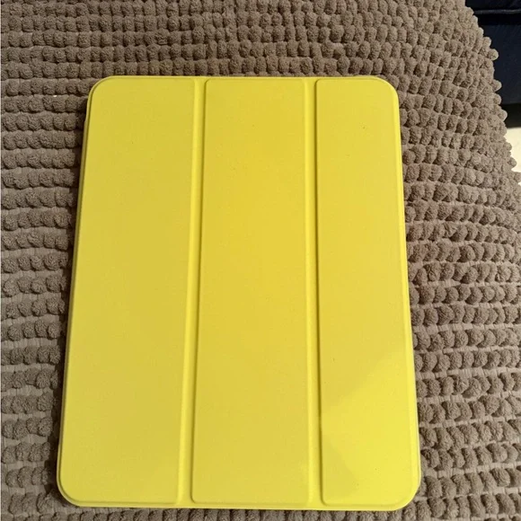 Slightly Used 10th or 11th Generation APPLE IPAD Cover