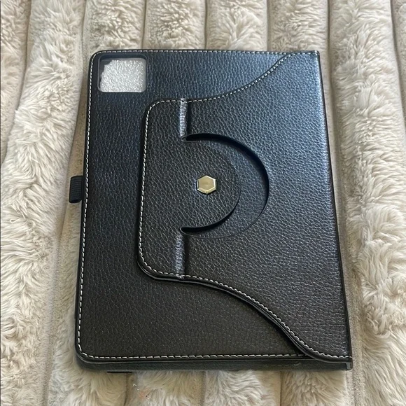 ❤️NEW!!!❤️Black ROTATING Leather Tablet Case