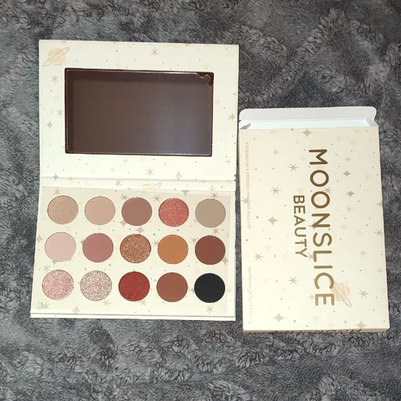 Eyeshadow Palette - Multi-Color