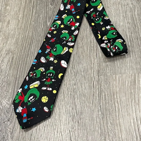 Marvin the Martian kids Tie Warner Bros J45