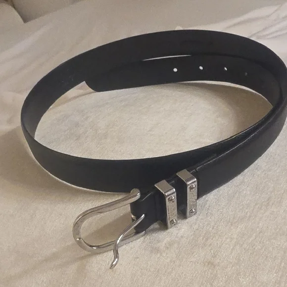 Lauren Ralph Lauren Full Grain Leather Black Belt with Silver Hook Buckle M