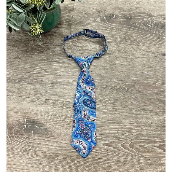 Peppercorn kids Blue patterned necktie. M/L (14