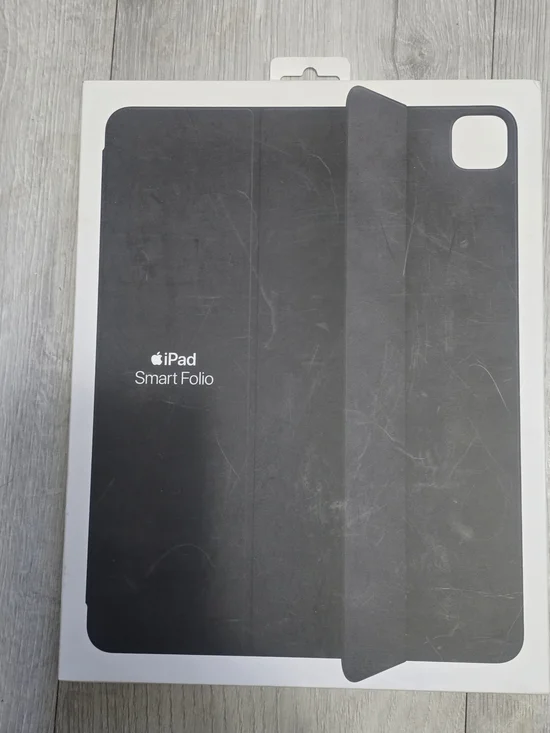 Apple iPad Smart Folio Cover - Black