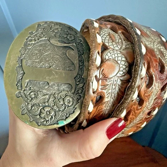 Vintage Handmade Tooled Leather Belt Larry Western Oak Leaf Acorn 45