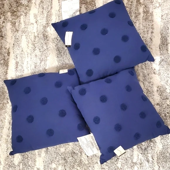 3 blue decorative pillow 13