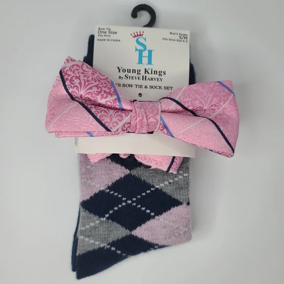 Young Kings By Steve Harvey. Pink Bow Tie and Sock Set. New With Tags.