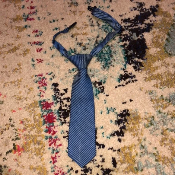 🧜🏼‍♀️3 for $15 item! 🧜🏼‍♀️ infant tie for photography or dress up