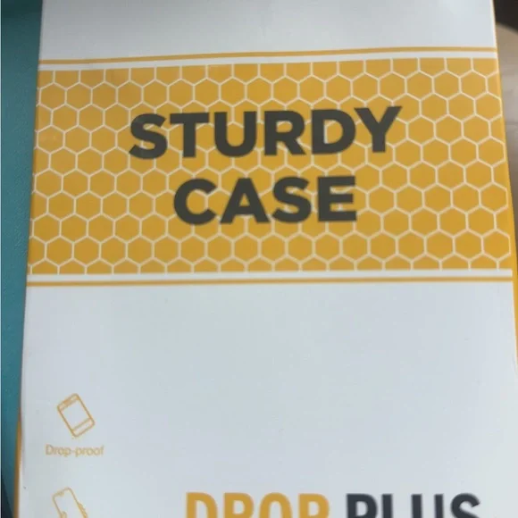 (1of2)Sturdy Army Green for a IPhone 13ProMax Phone Case asking $20