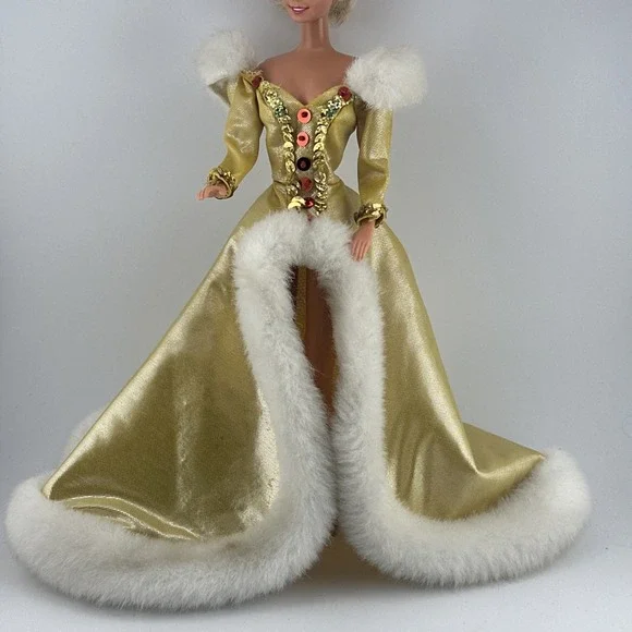(DRESS ONLY) BARBIE DOLL 1994 HAPPY HOLIDAYS GOLD & FUR TRIM‎ GOWN ACCESSORY