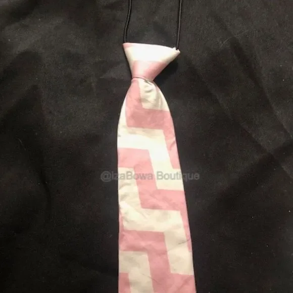Light Pink Chevron Print Cotton Tie T156 NWT Boutique